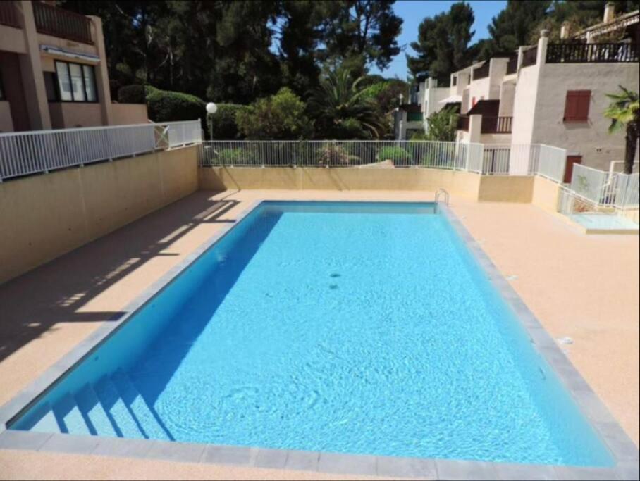 Superbe Appartement En Bord De Mer バンドール エクステリア 写真